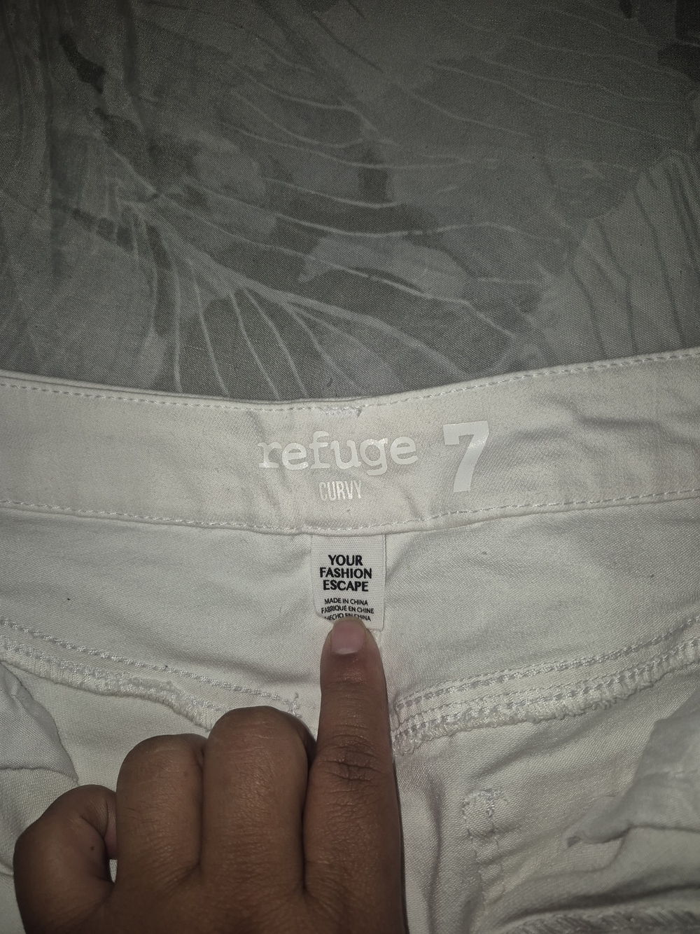 Refuge Curvy Women's White Jeans - Size 7